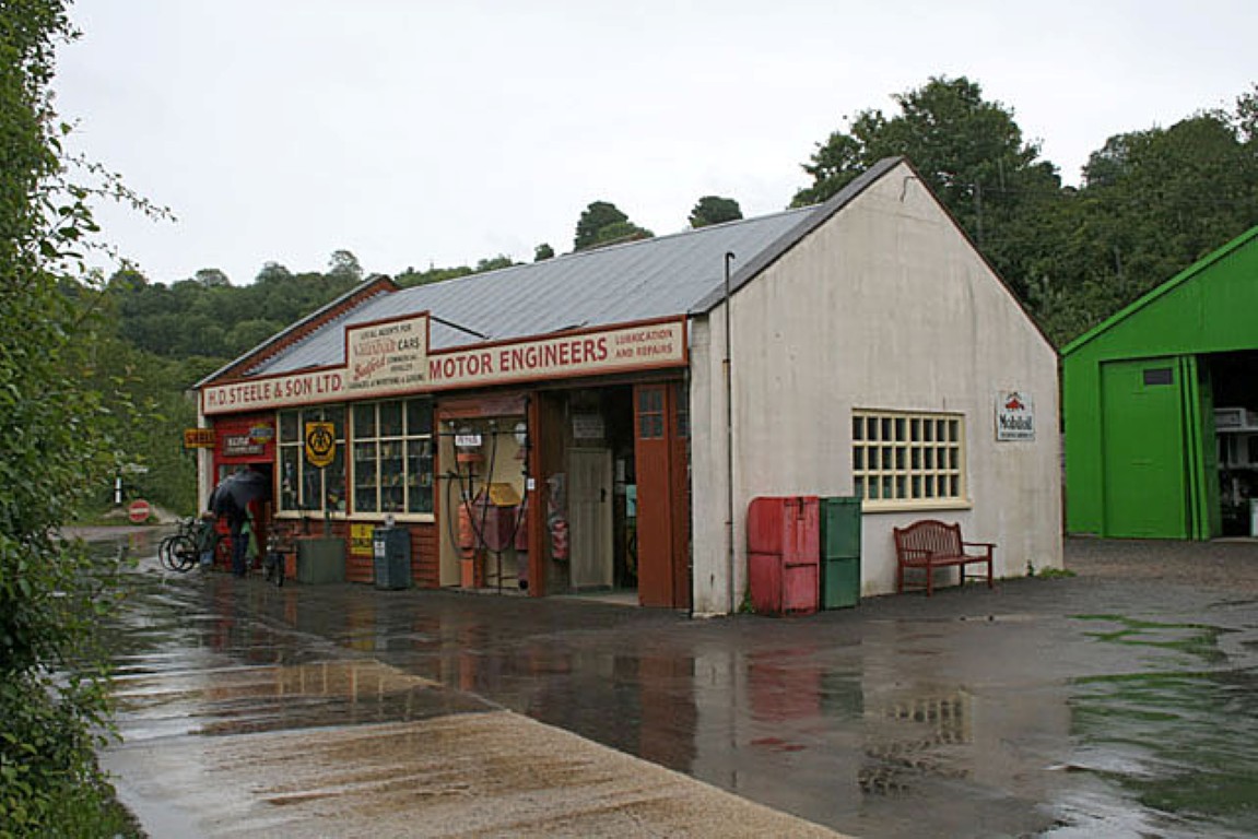 Motor_Engineers,_Amberley_working_museum_-_geograph.org.uk_-_476830